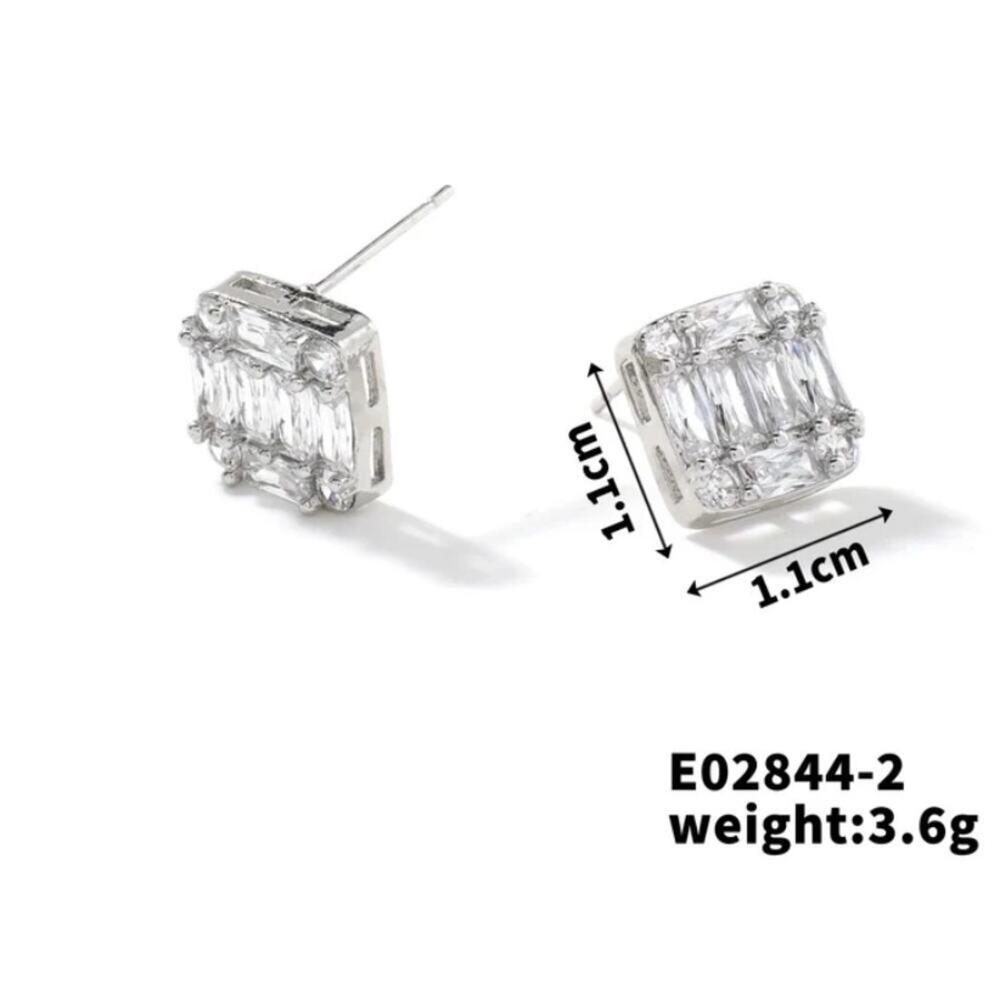 Square Baguette Studs - silver - CZs - 1.1cm